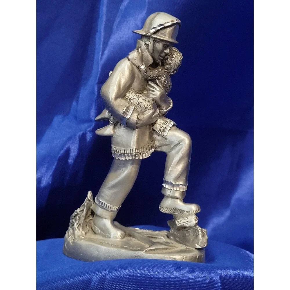 Fine Pewter Figurine Masterworks Nick of Time 1991 Fireman Saving Child